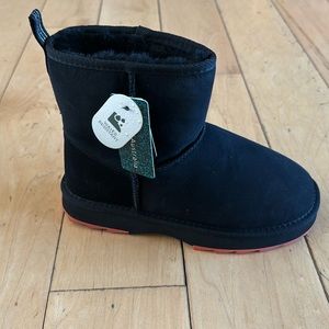 EMU Australia Womens Sharky Mini Winter Real Sheepskin EMU Boots green size 7